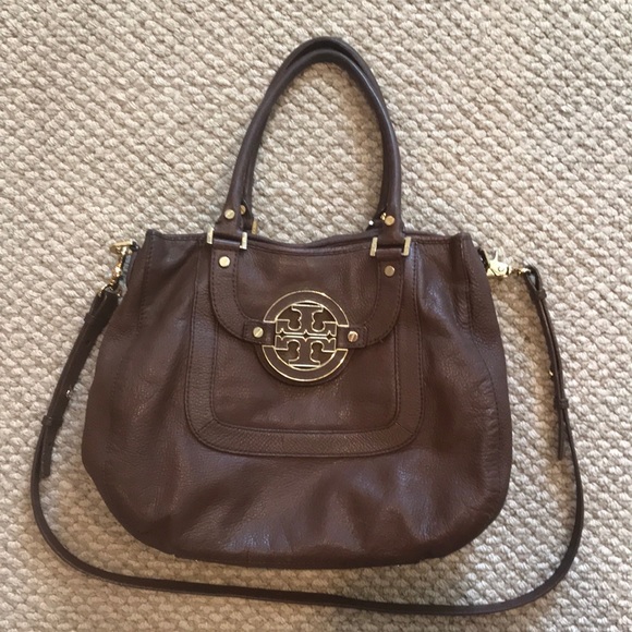 Tory Burch Handbags - Tory Burch Amanda Hobo BROWN